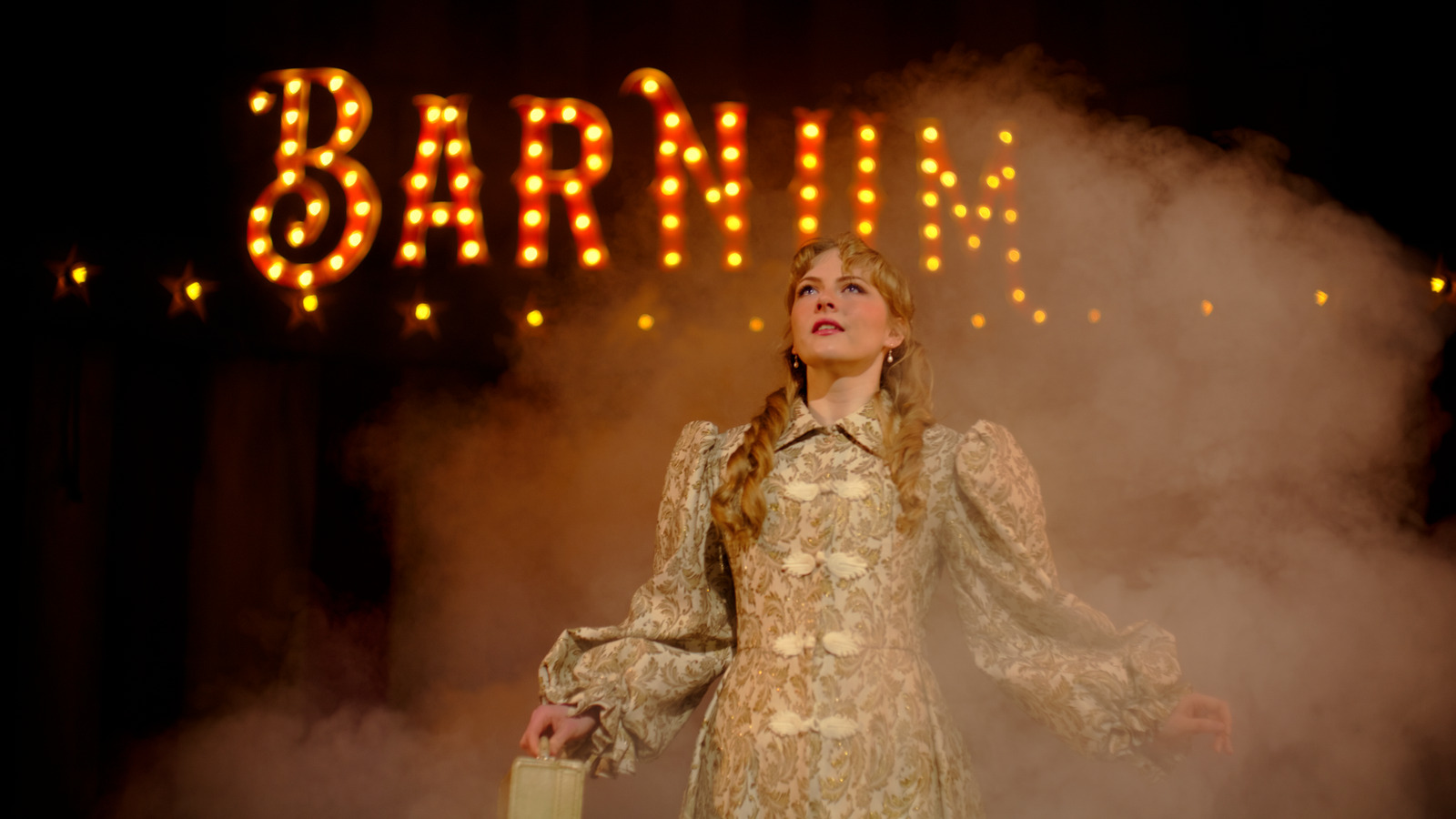 Barnum, theatre trailer for Studio Twenty. Colour grade by Anibal Castaño, Grade by Humans (still 7)