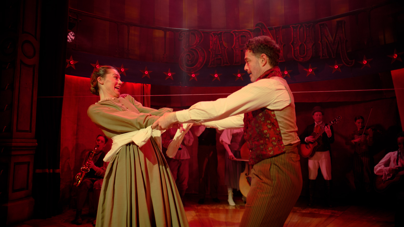 Barnum, theatre trailer for Studio Twenty. Colour grade by Anibal Castaño, Grade by Humans (still 11)
