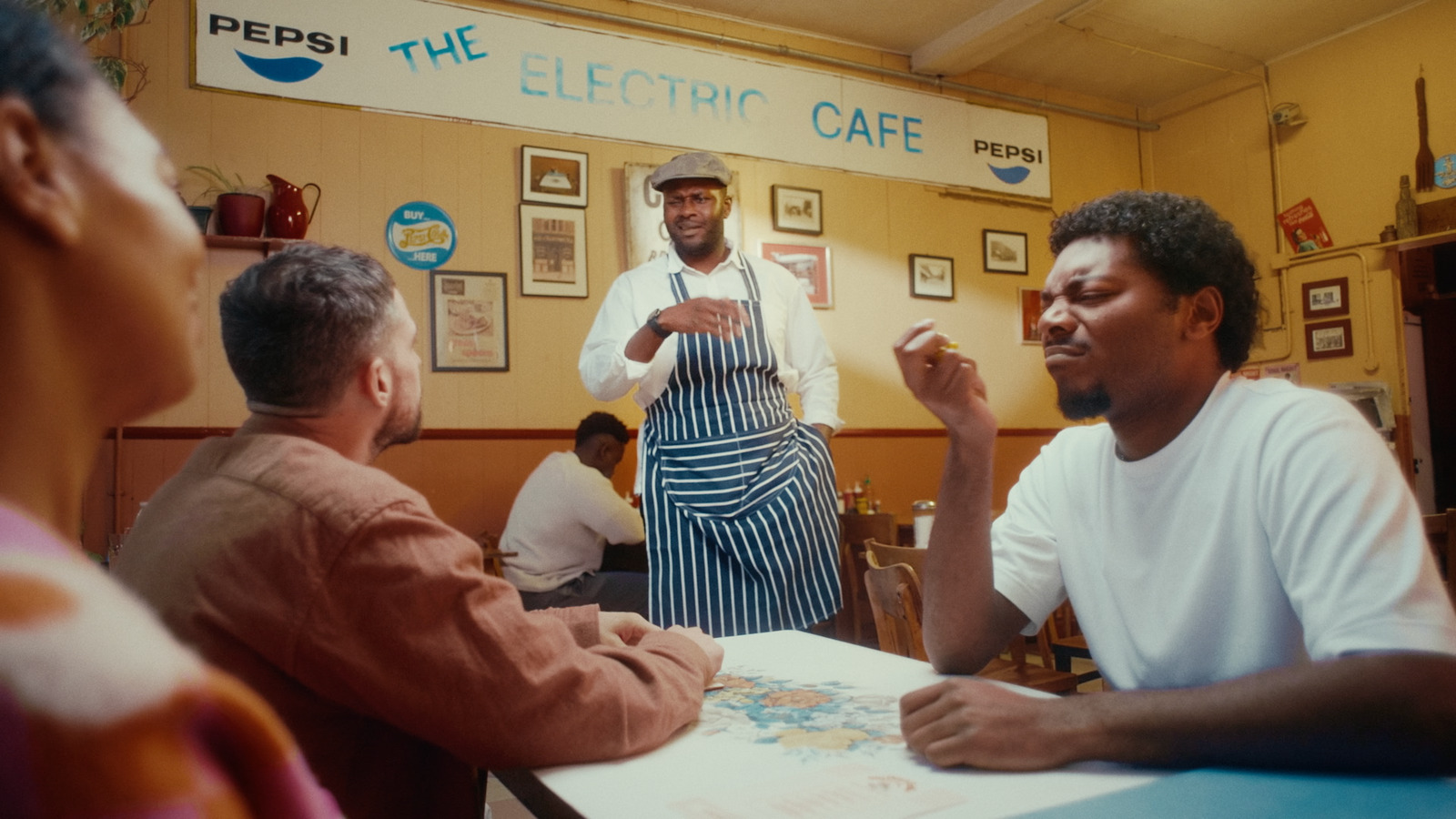 Born in London, short film directed by Damola Oladapo for House Captain. Colour grade by Anibal Castaño, Grade by Humans (still 7)
