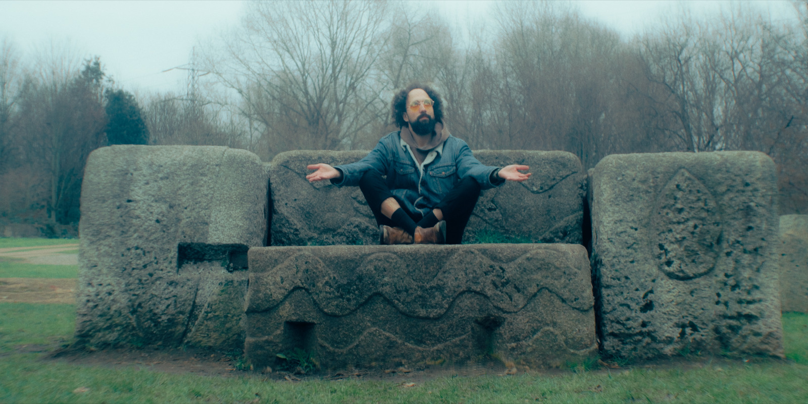 Casual Stream, fashion film directed by Anibal Castaño for @gionatanscali. Colour grade by Anibal Castaño, Grade by Humans (still 8)