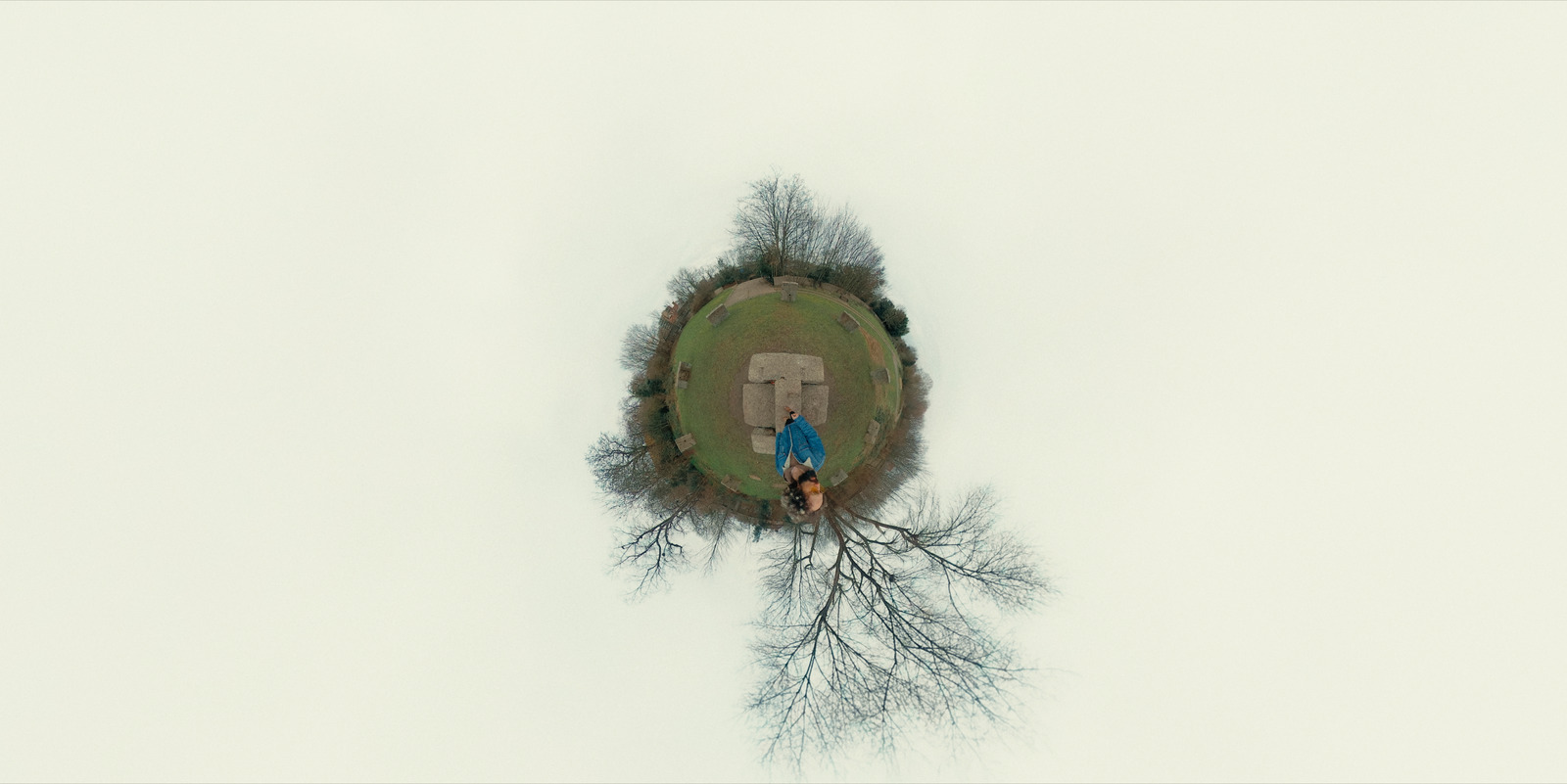 Casual Stream, fashion film directed by Anibal Castaño for @gionatanscali. Colour grade by Anibal Castaño, Grade by Humans (still 13)