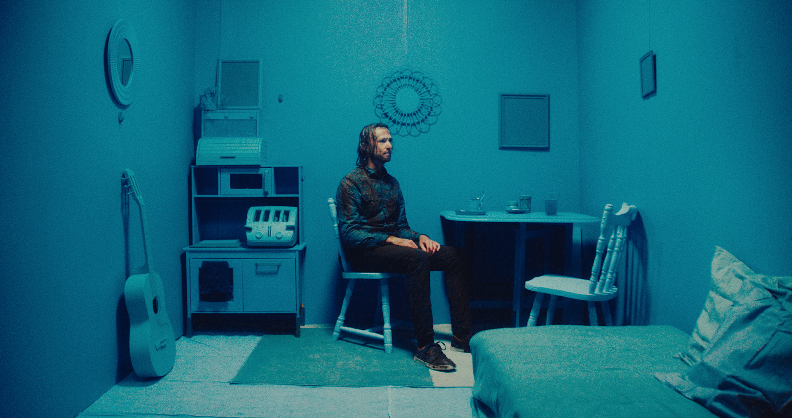 In My Fold, music video for Gypsy Moth Control. Colour grade by Anibal Castaño, Grade by Humans (still 8)