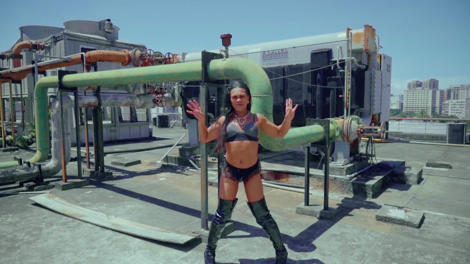 LUA, music video directed by Joseph Wilson for Nowness. Colour grade by Anibal Castaño, Grade by Humans (still 6)