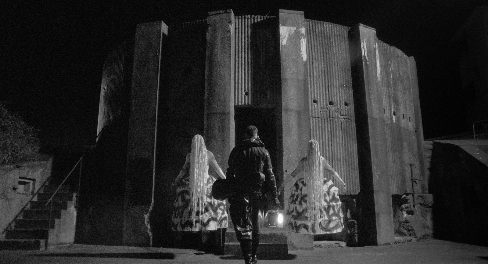 Nowhere Game, music video directed by Joseph Wilson for Patrick Wolf. Colour grade by Anibal Castaño, Grade by Humans (still 2)