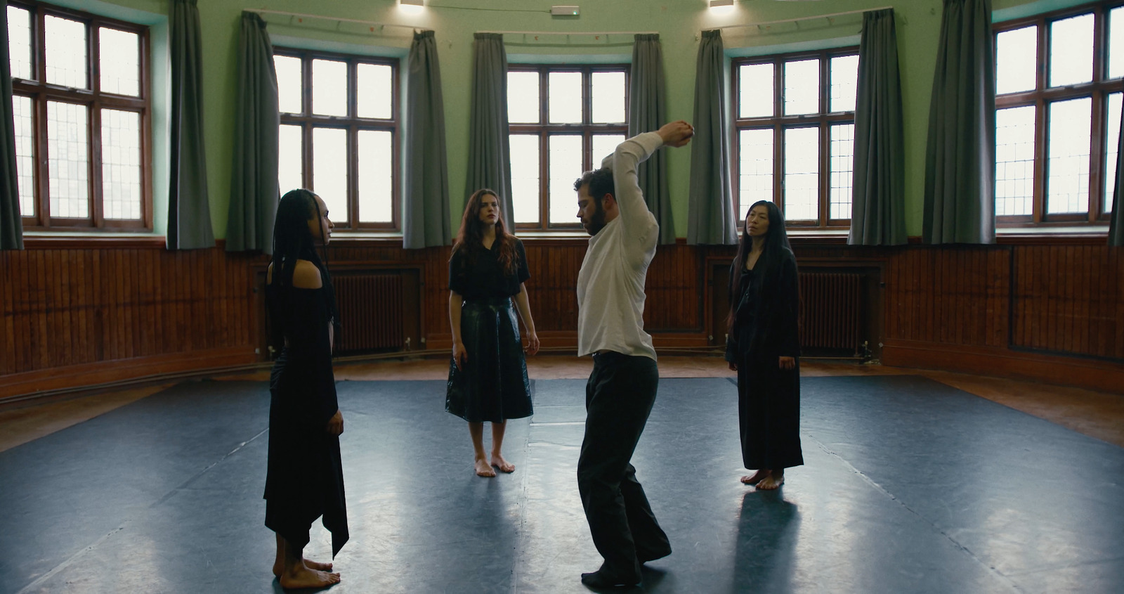 On The Cut Three, short film directed by Folu Odimayo for Mount Foom. Colour grade by Anibal Castaño, Grade by Humans (still 7)