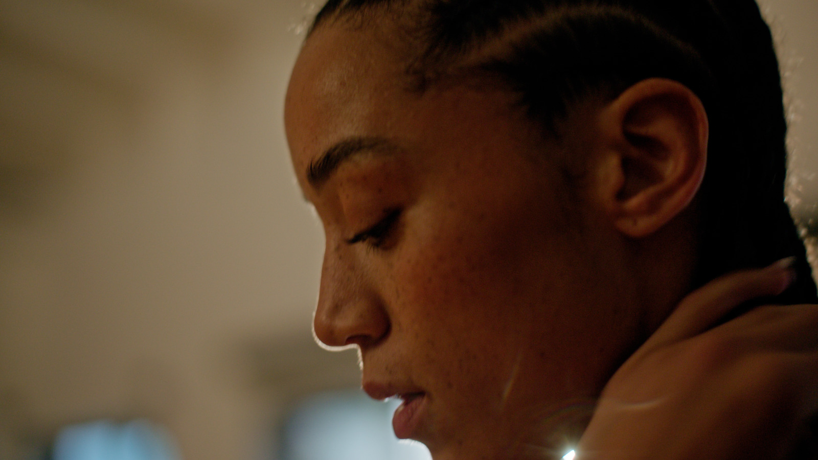 Your Body, commercial for Oner Active. Colour grade by Anibal Castaño, Grade by Humans (still 11)