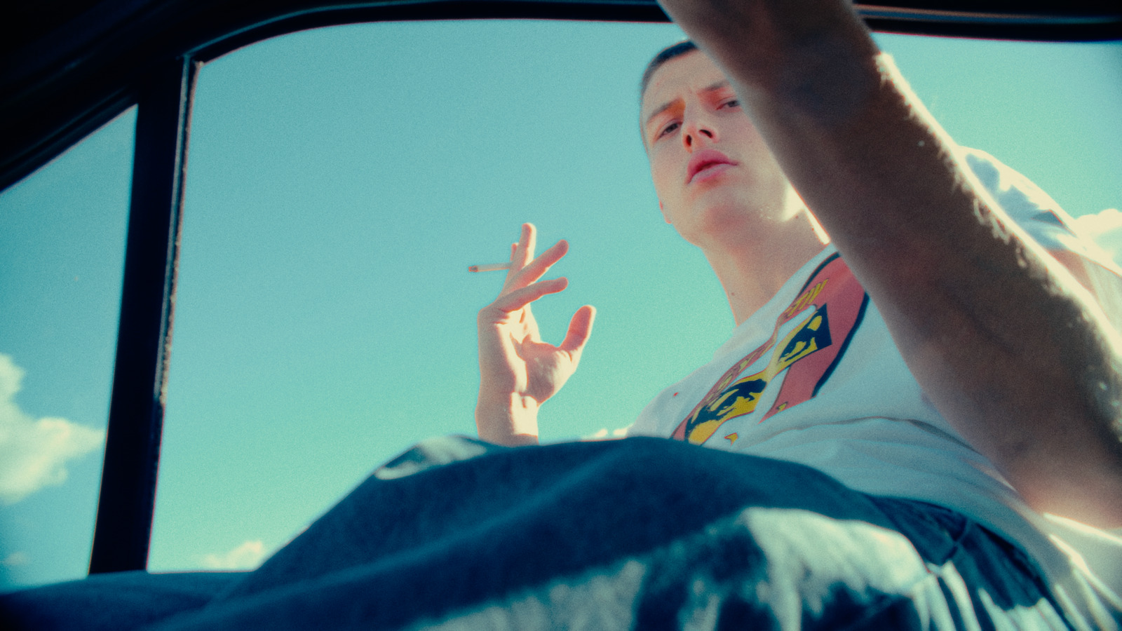 Rose, music video directed by voidform for @leereflascheleeresherz. Colour grade by Anibal Castaño, Grade by Humans (still 5)
