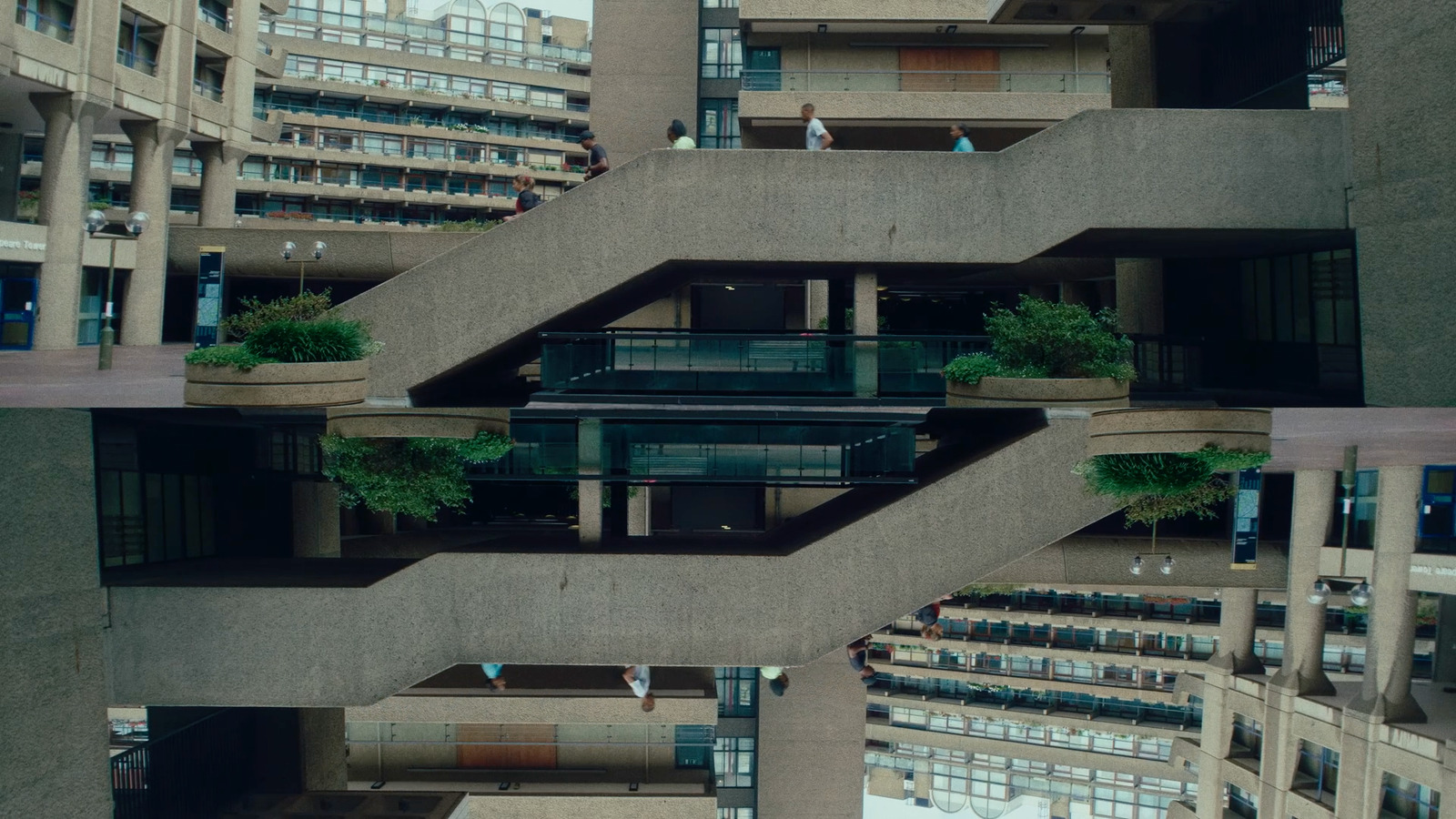 The Business of Distance, commercial for Run The Ends. Colour grade by Anibal Castaño, Grade by Humans (still 2)