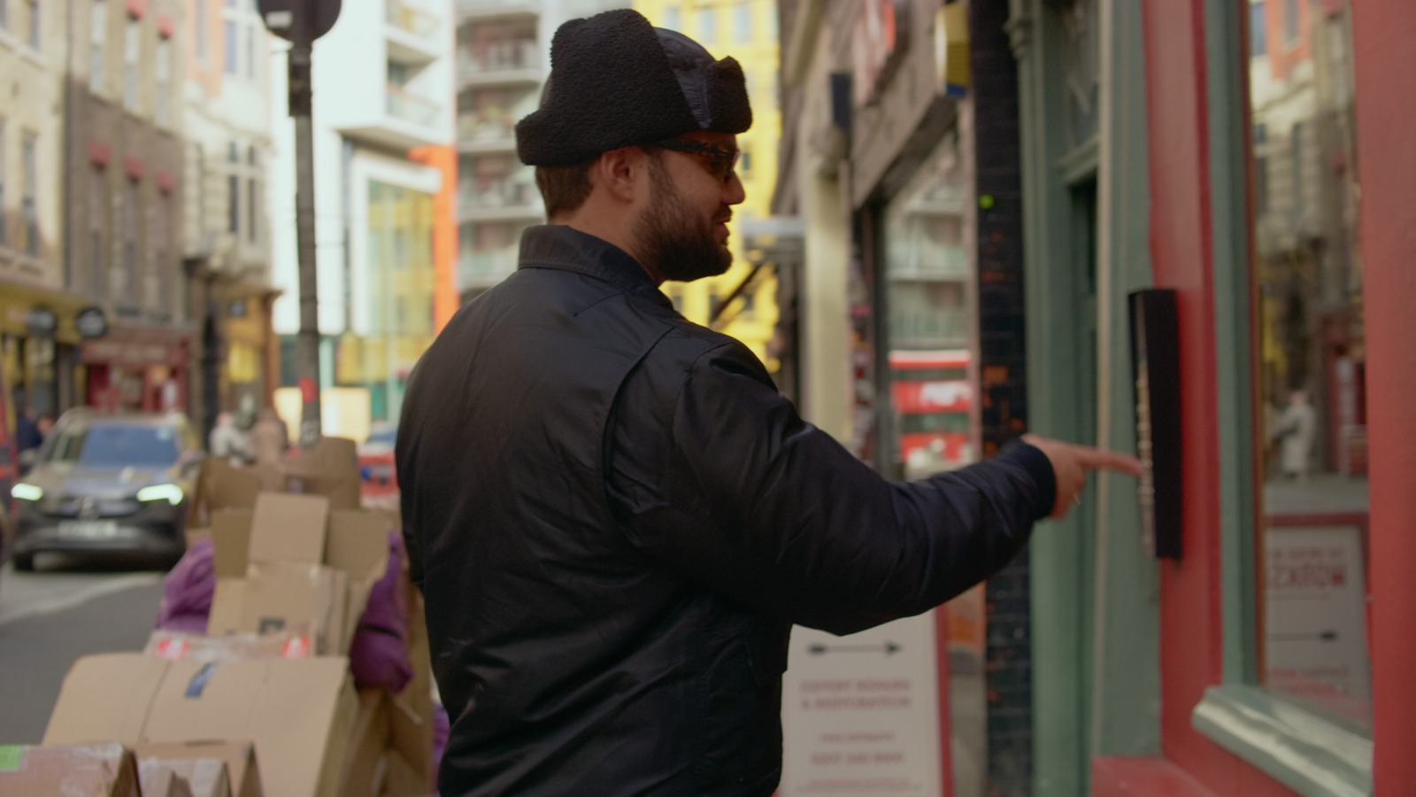 The Localist, commercial directed by Damola Oladapo for The Hoxton Hotel. Colour grade by Anibal Castaño, Grade by Humans (still 5)