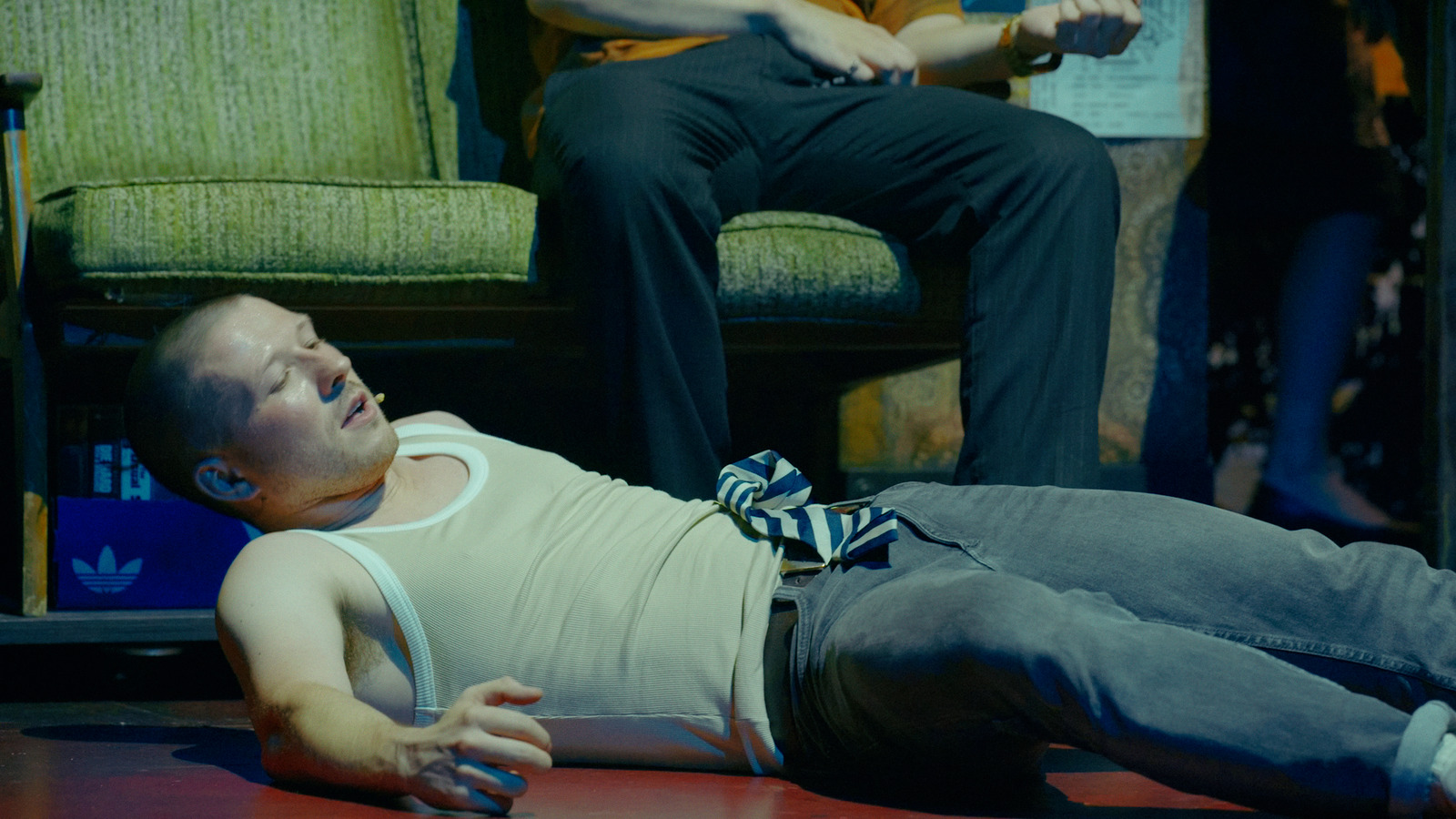 Trainspotting, theatre trailer for Studio Twenty. Colour grade by Anibal Castaño, Grade by Humans (still 5)