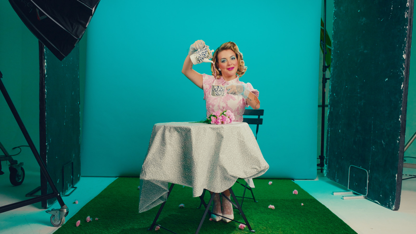 Woman in Mind, theatre for Studio Twenty. Colour grade by Anibal Castaño, Grade by Humans (still 7)