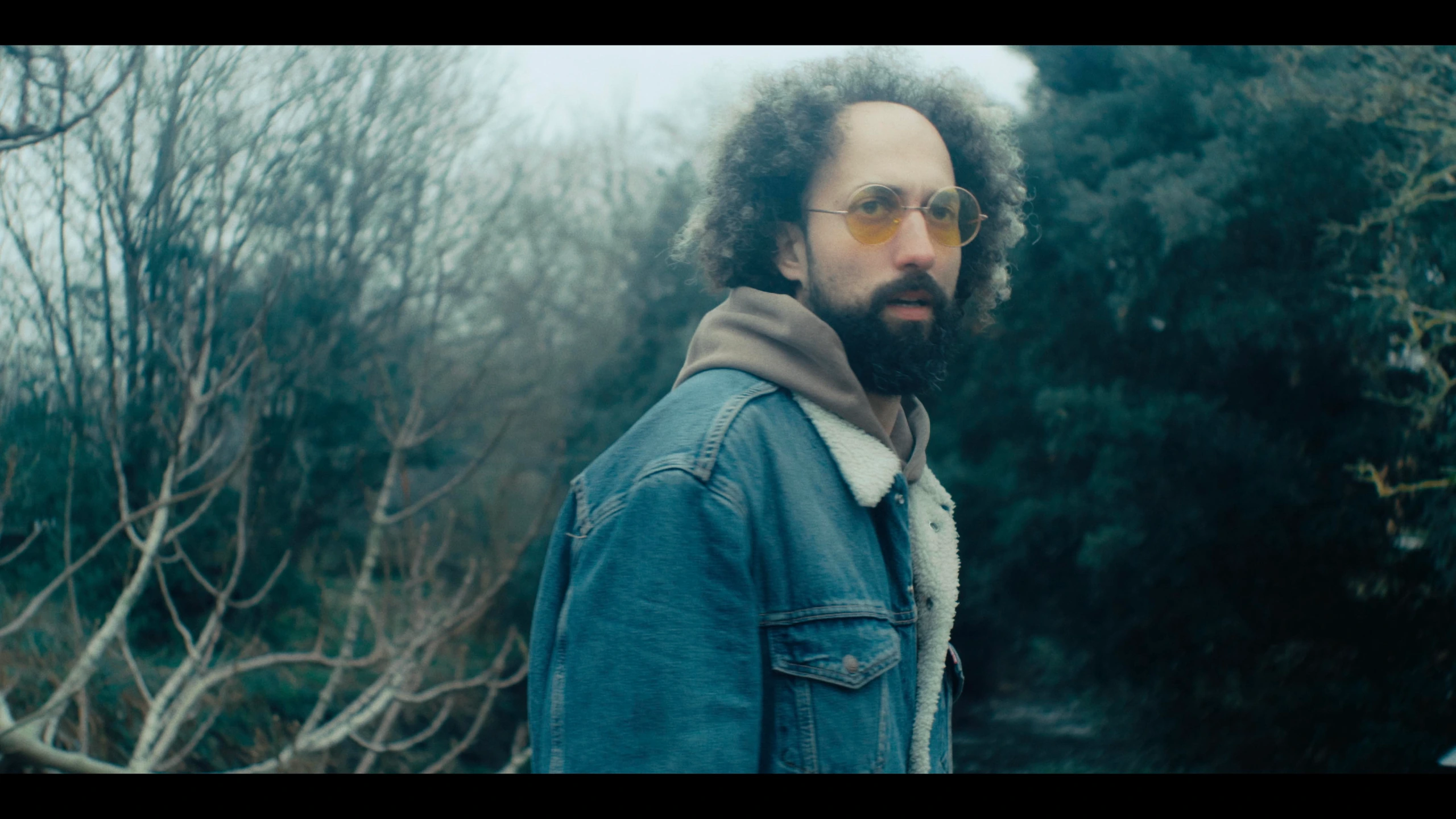 Casual Stream, music video. Cinematography by Anibal Castaño, still 5