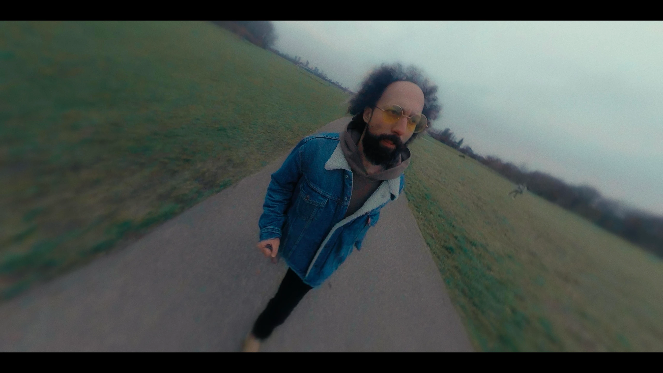 Casual Stream, music video. Cinematography by Anibal Castaño, still 12