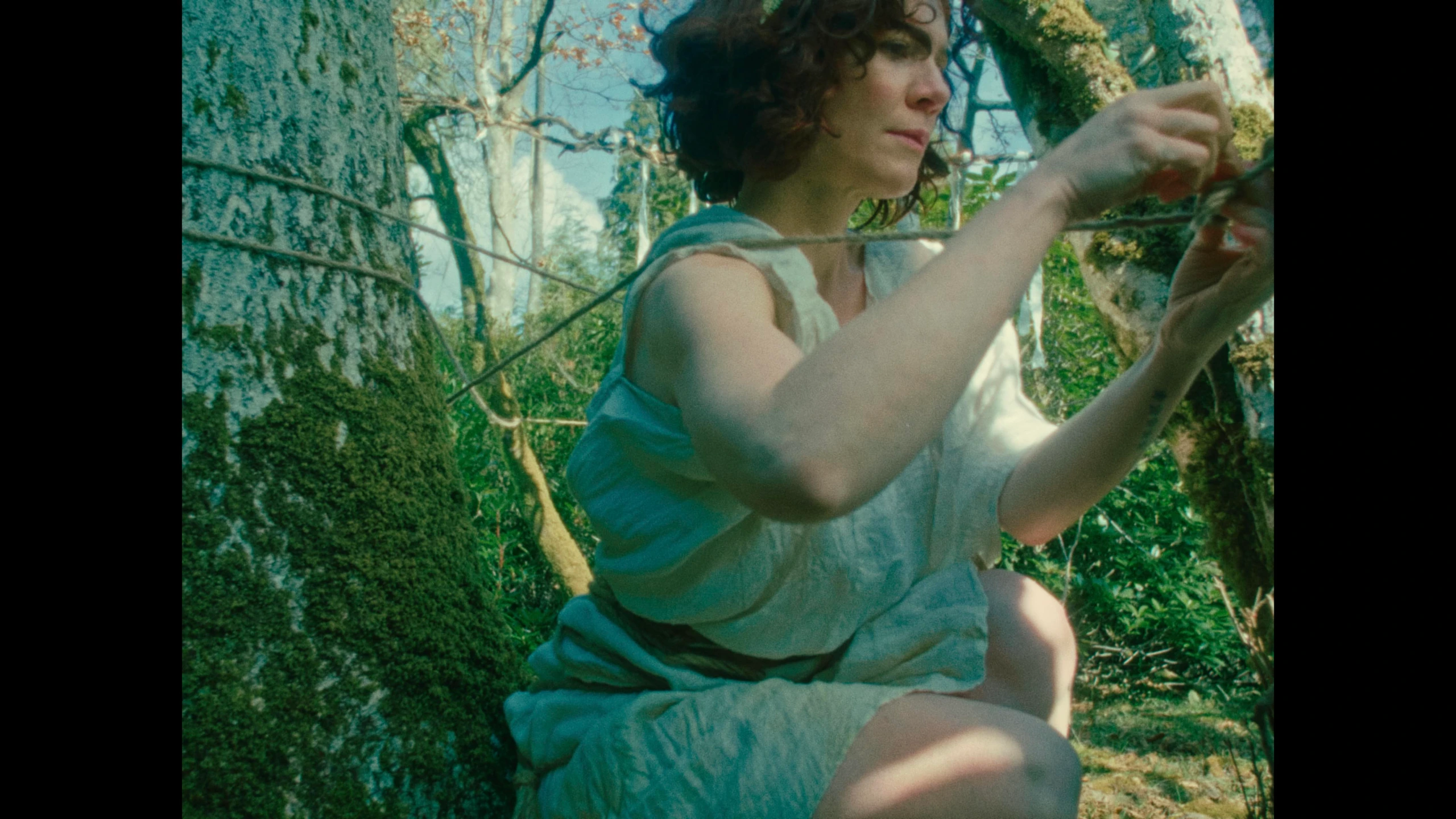 NOM, short film directed by Ananda Siml. Cinematography by Anibal Castaño, still 10