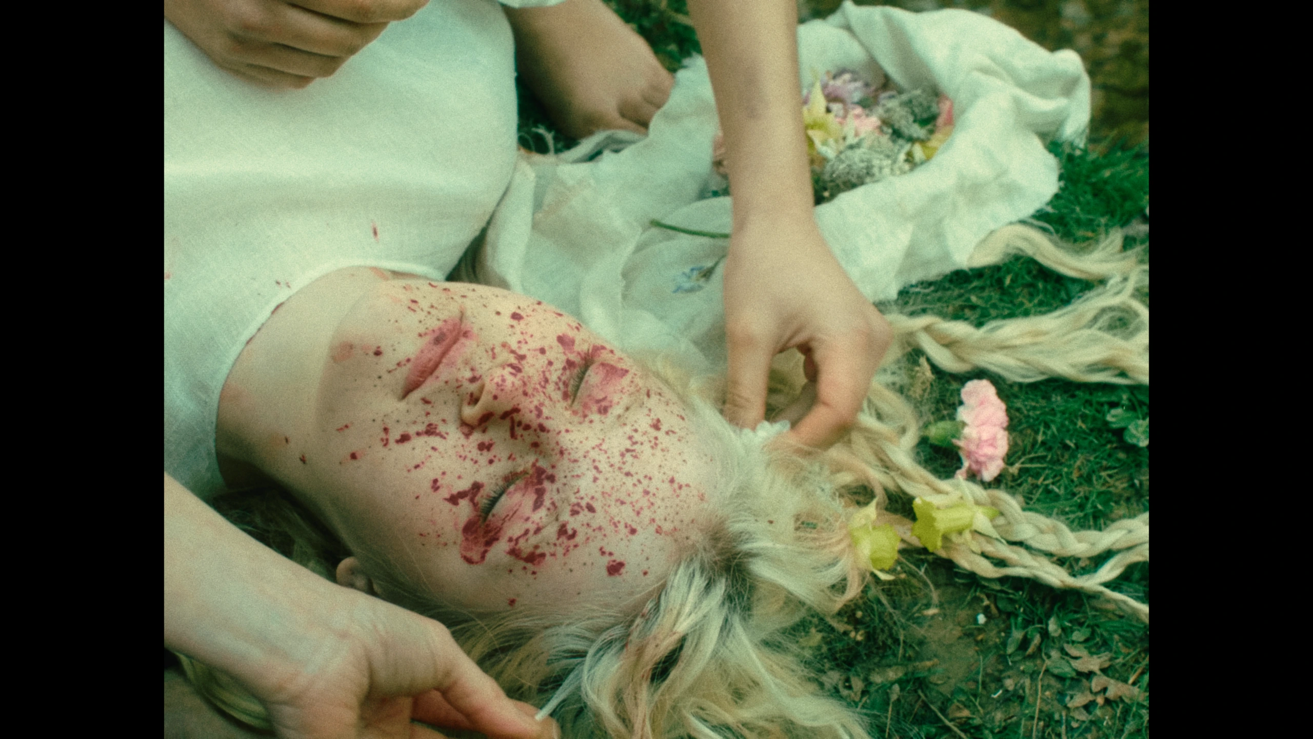 NOM, short film directed by Ananda Siml. Cinematography by Anibal Castaño, still 18