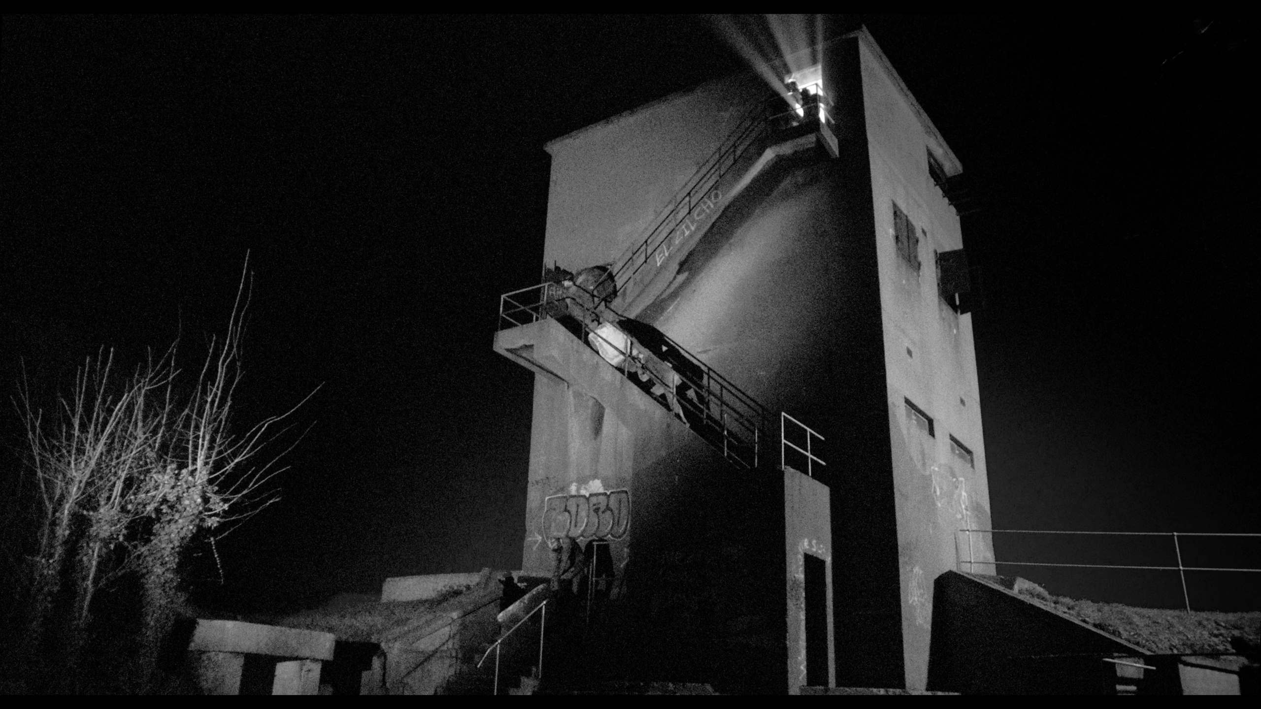 Nowhere Game — Patrick Wolf, music video directed by Joseph Wilson. Cinematography by Anibal Castaño, still 6