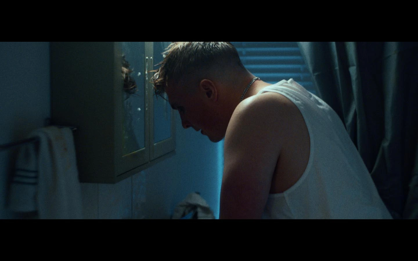 Oh Phelia, What Have You Done, short film directed by Ananda Siml. Cinematography by Anibal Castaño, still 16