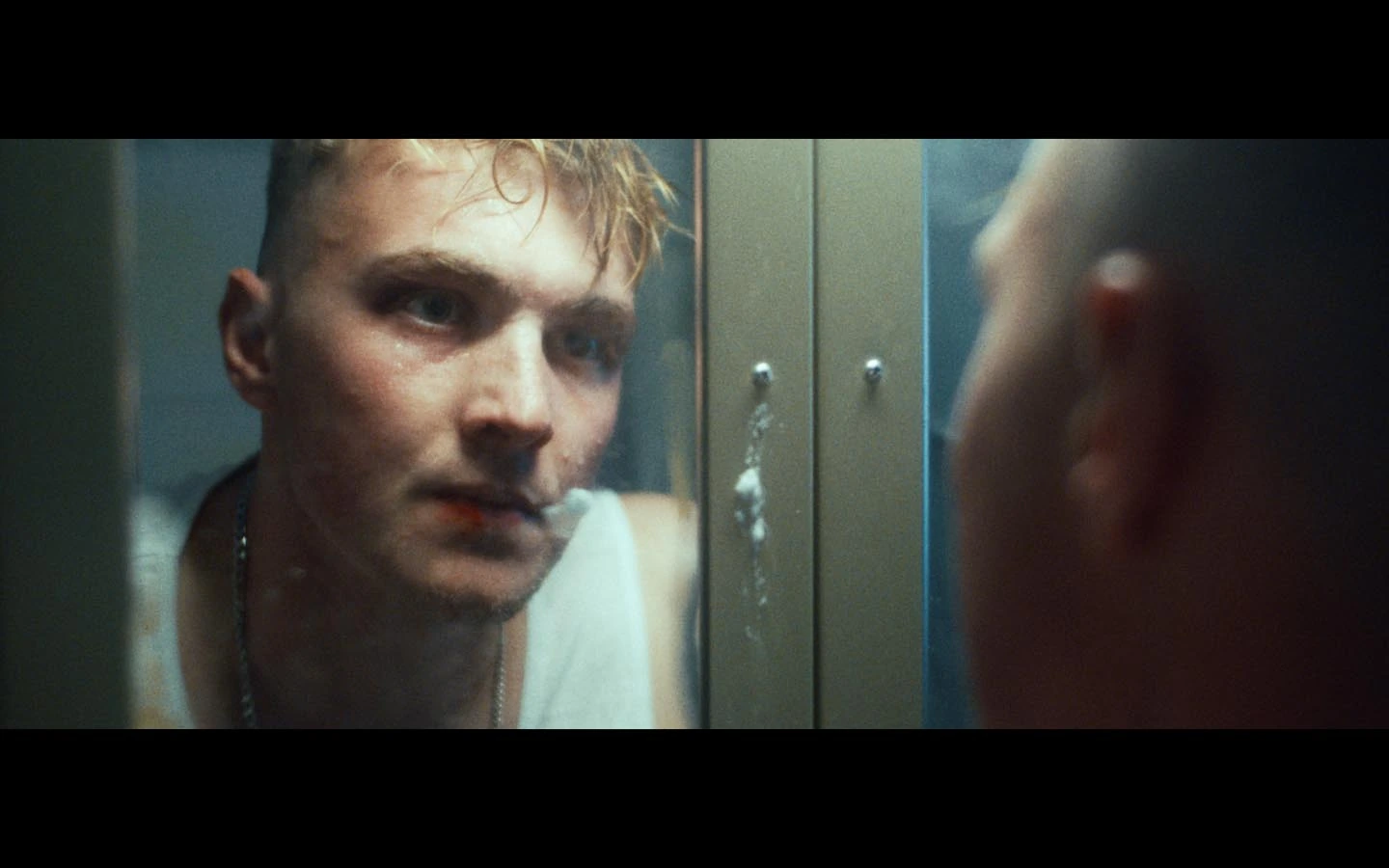 Oh Phelia, What Have You Done, short film directed by Ananda Siml. Cinematography by Anibal Castaño, still 15