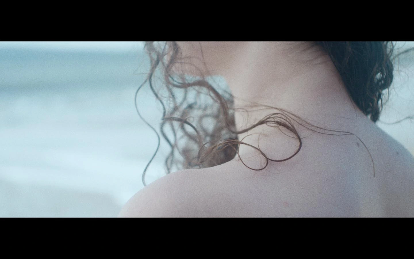 Oh Phelia, What Have You Done, short film directed by Ananda Siml. Cinematography by Anibal Castaño, still 19