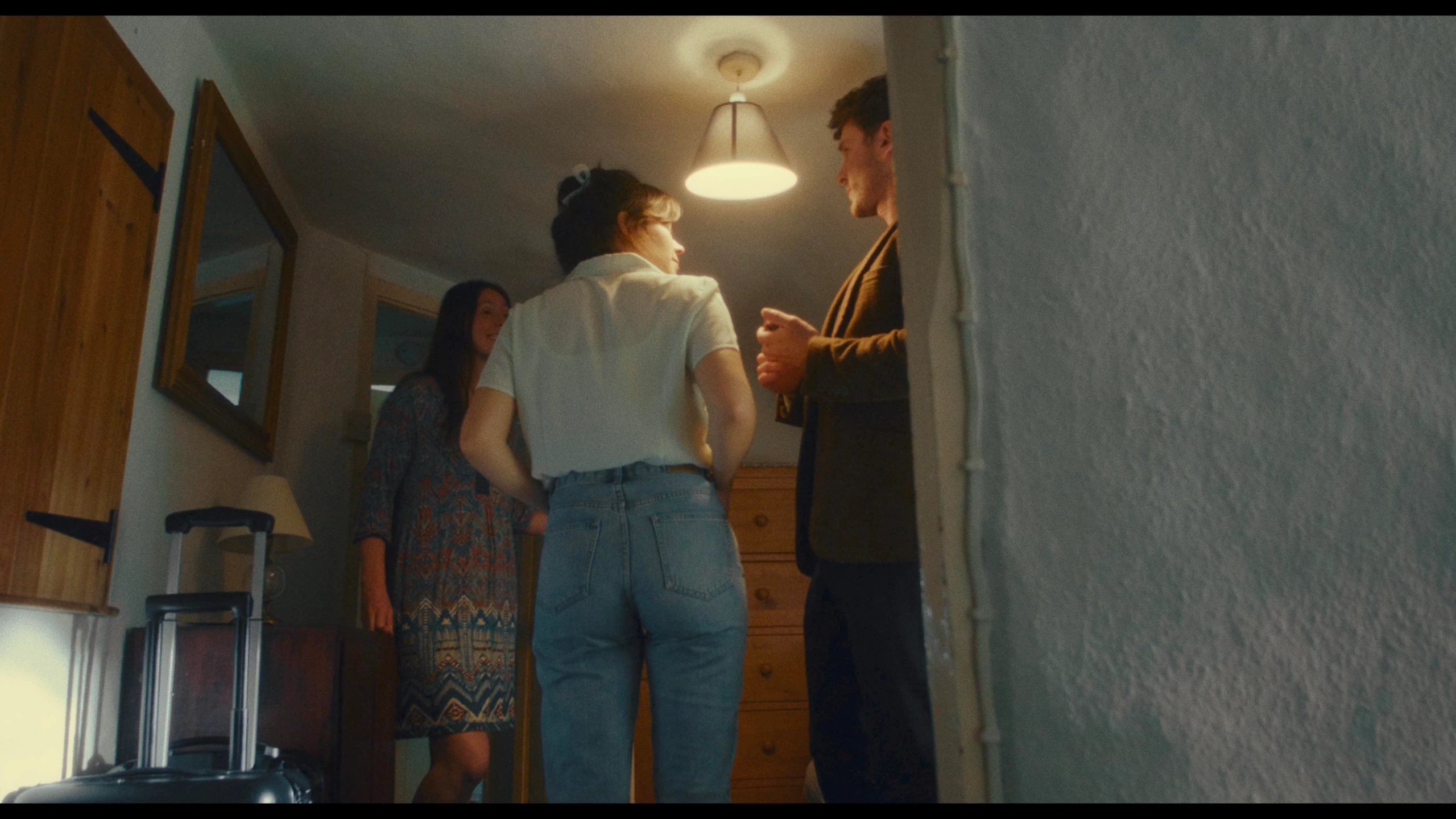 Sweet Spot, short film directed by Ananda Siml. Cinematography by Anibal Castaño, still 34