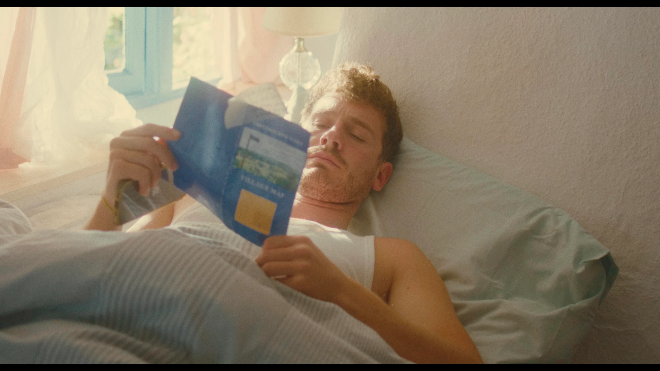 Sweet Spot, short film directed by Ananda Siml. Cinematography by Anibal Castaño, still 3