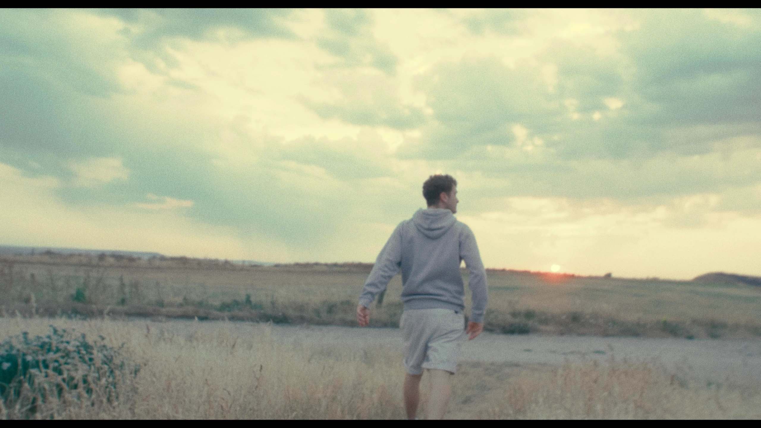 Sweet Spot, short film directed by Ananda Siml. Cinematography by Anibal Castaño, still 41