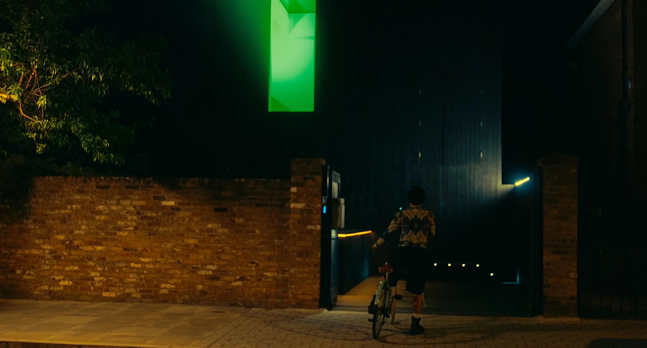 Space Daddy, short film. Cinematography by Anibal Castaño, still 2
