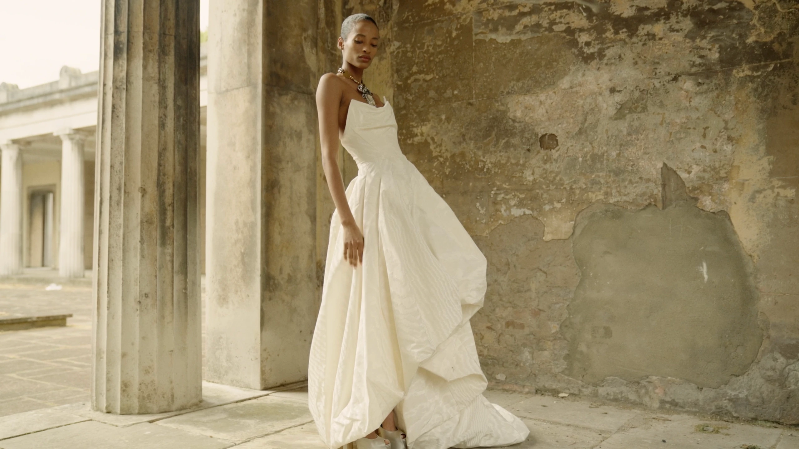 Vivienne Westwood — Bridals 2025 MTO, fashion campaign. Cinematography by Anibal Castaño, still 10